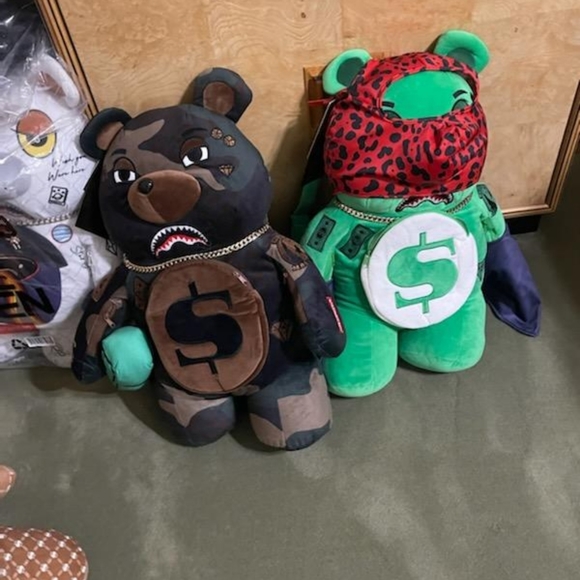 SPRAYGROUND Teddy Bear Backpacks.Prices reflect average price per Bear - Picture 11 of 14